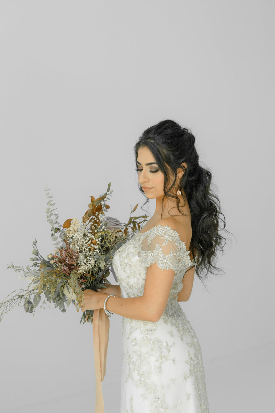 Simply Modern Styled Shoot