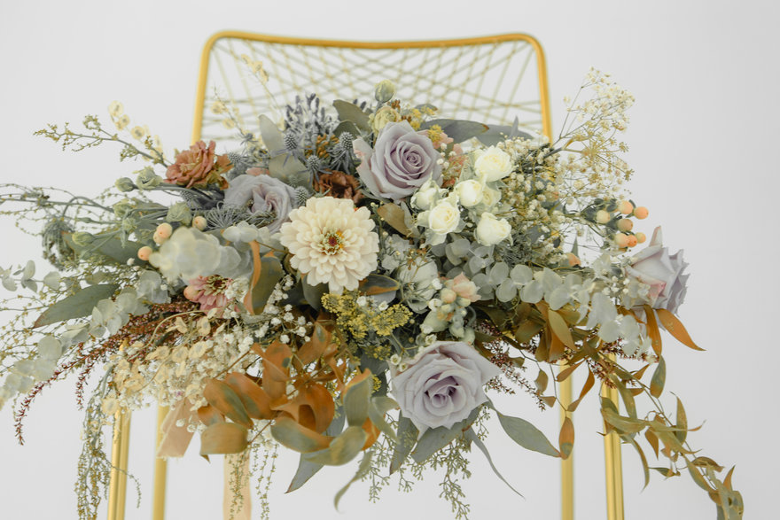 Simply Modern Styled Shoot