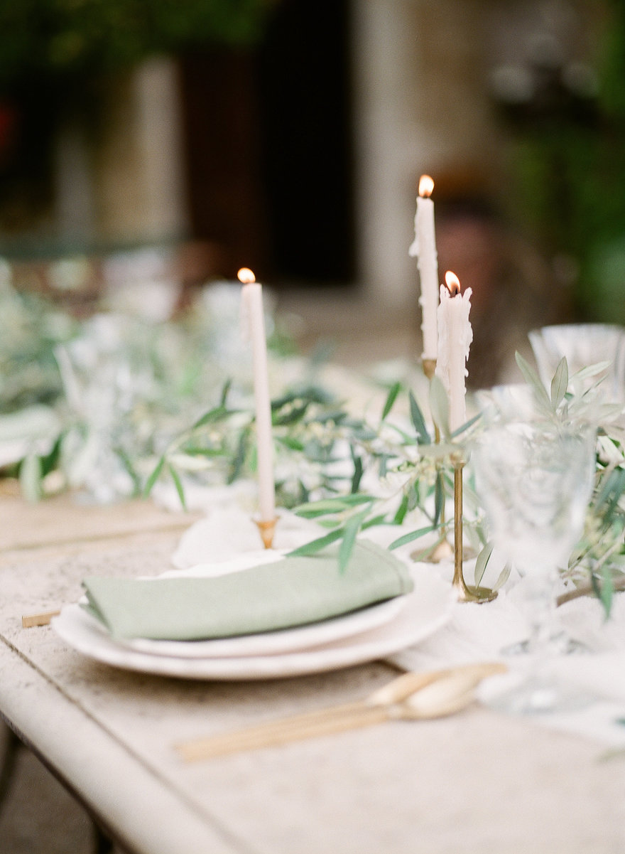 SOFT GREEN TONES FOR AN AL FRESCO WEDDING IN TUSCANY AT BORGO SANTO PIETRO