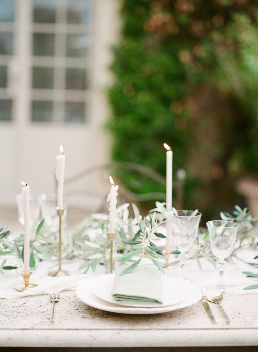 SOFT GREEN TONES FOR AN AL FRESCO WEDDING IN TUSCANY AT BORGO SANTO PIETRO
